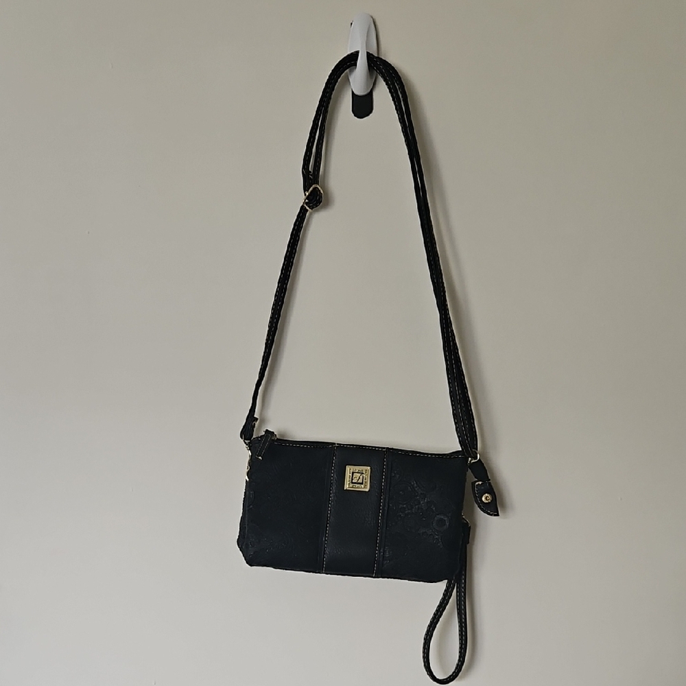 Elegant Black Crossbody Bag